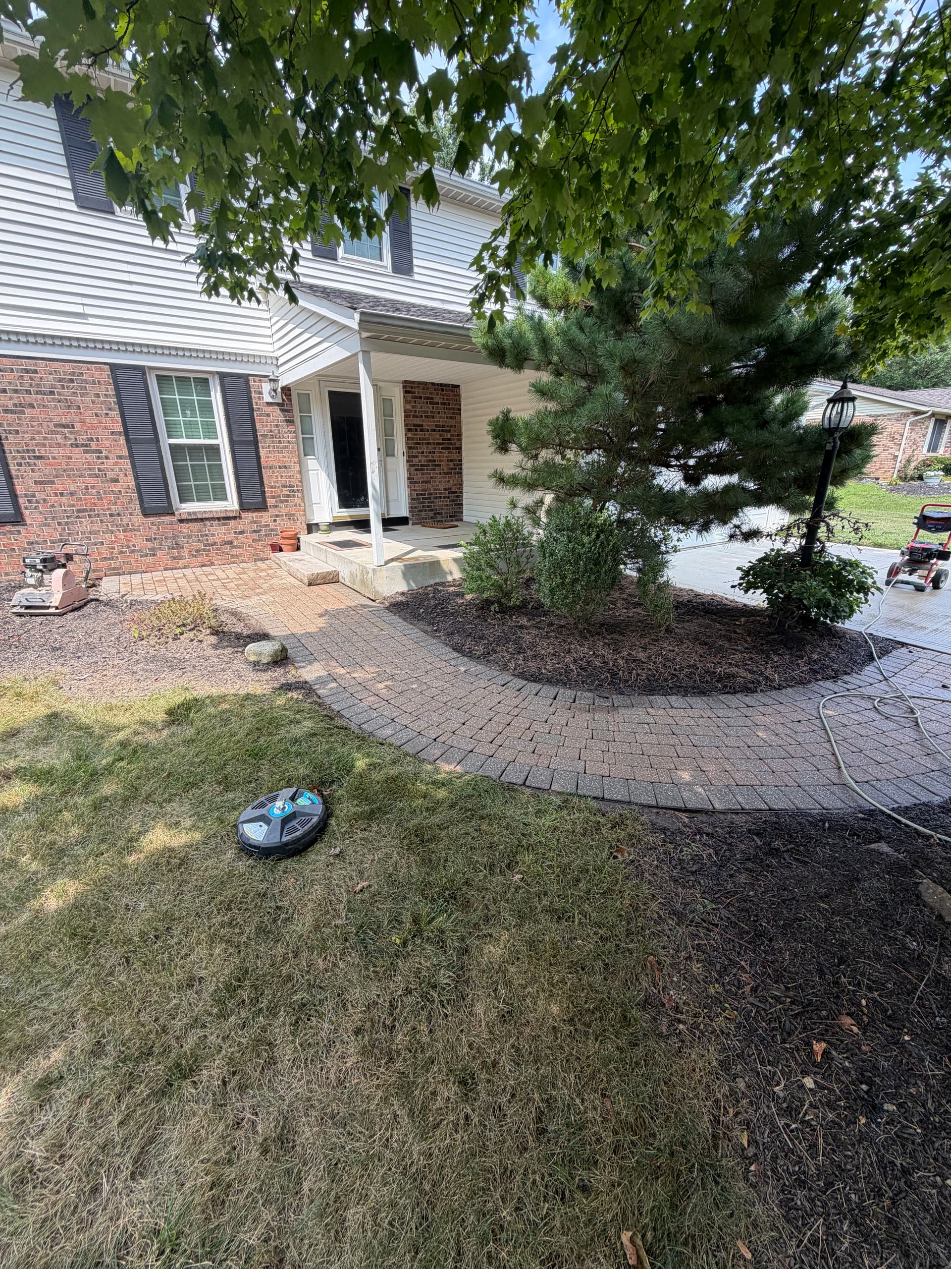Gallery photos for Sunken Front Patio Repair and Paver Restoration in Gahanna: Image #2
