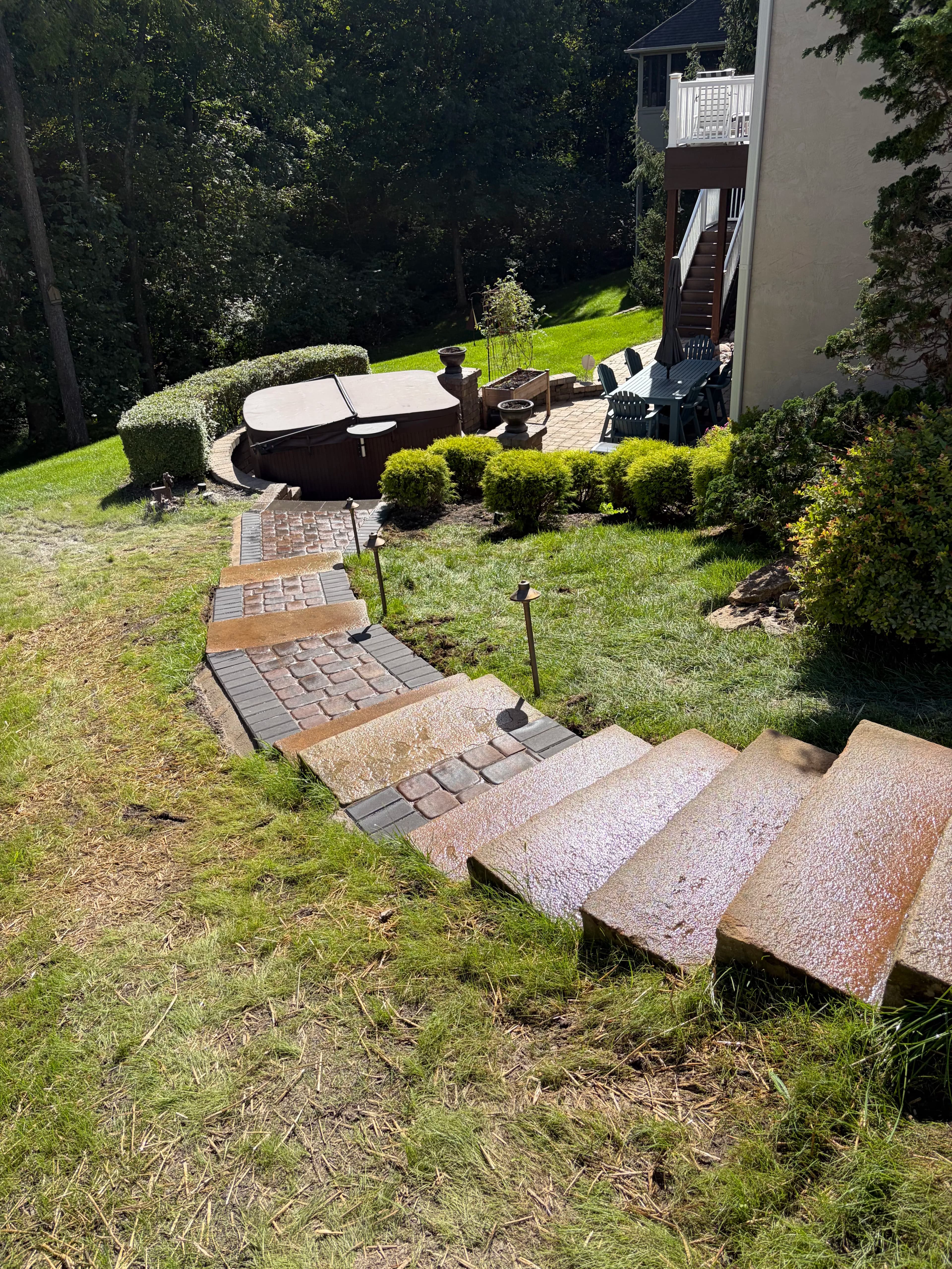 Project Old Paver Walkway Replaced with Oberfields Lexington Canyon Creek Blend image